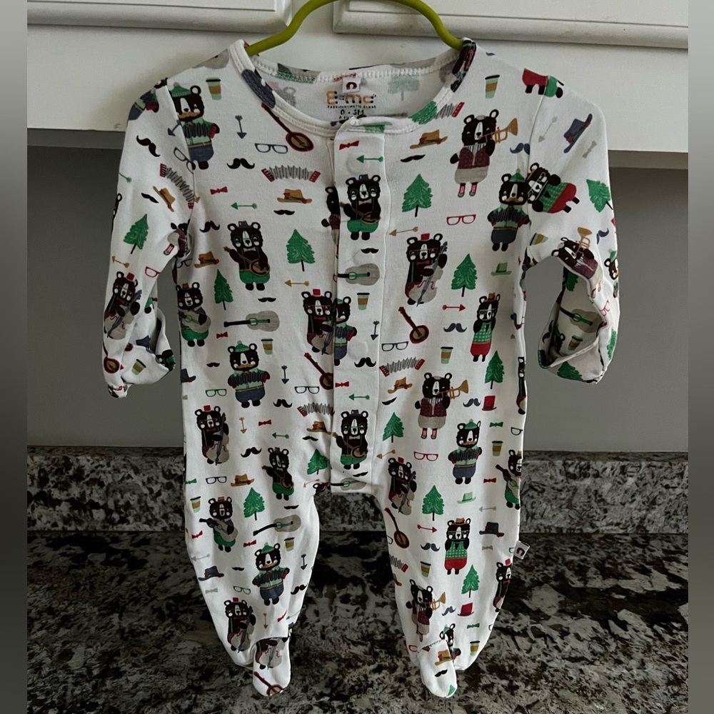 Easy magnetic close pjs